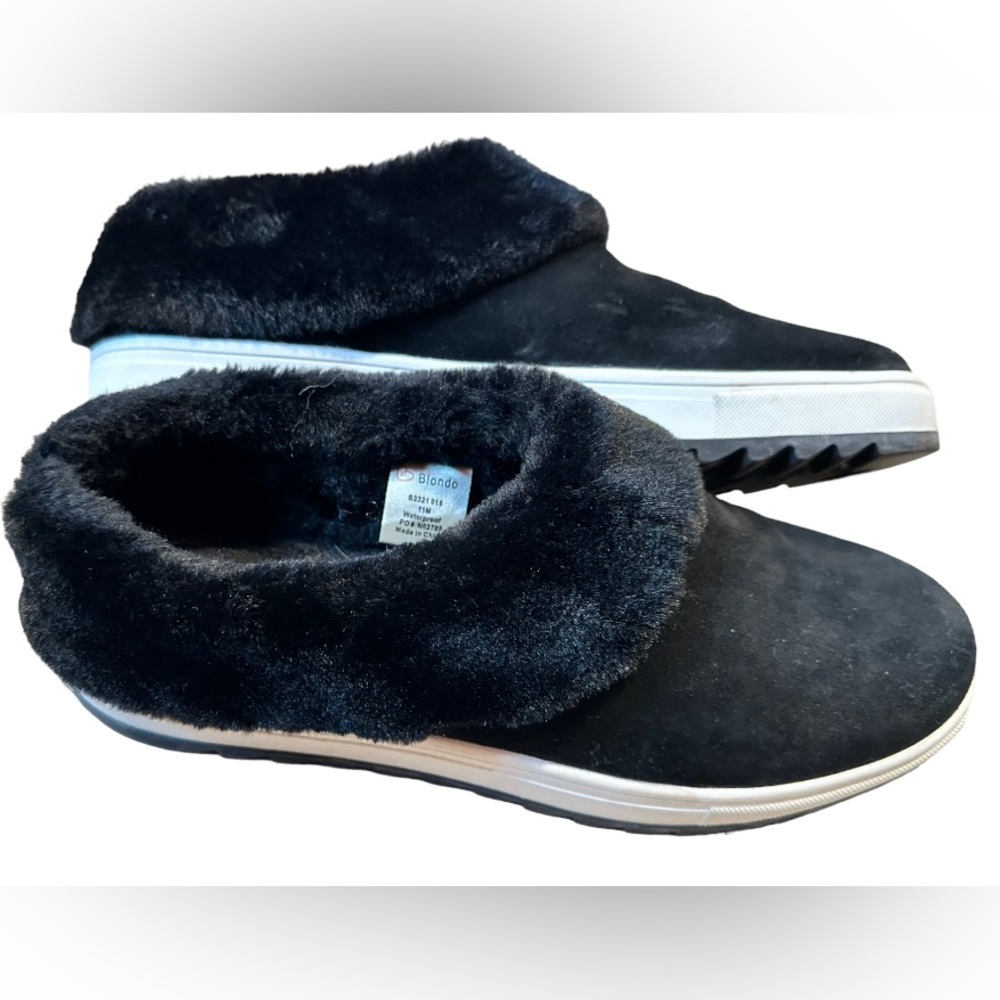 Blondo Waterproof slip-on shoe